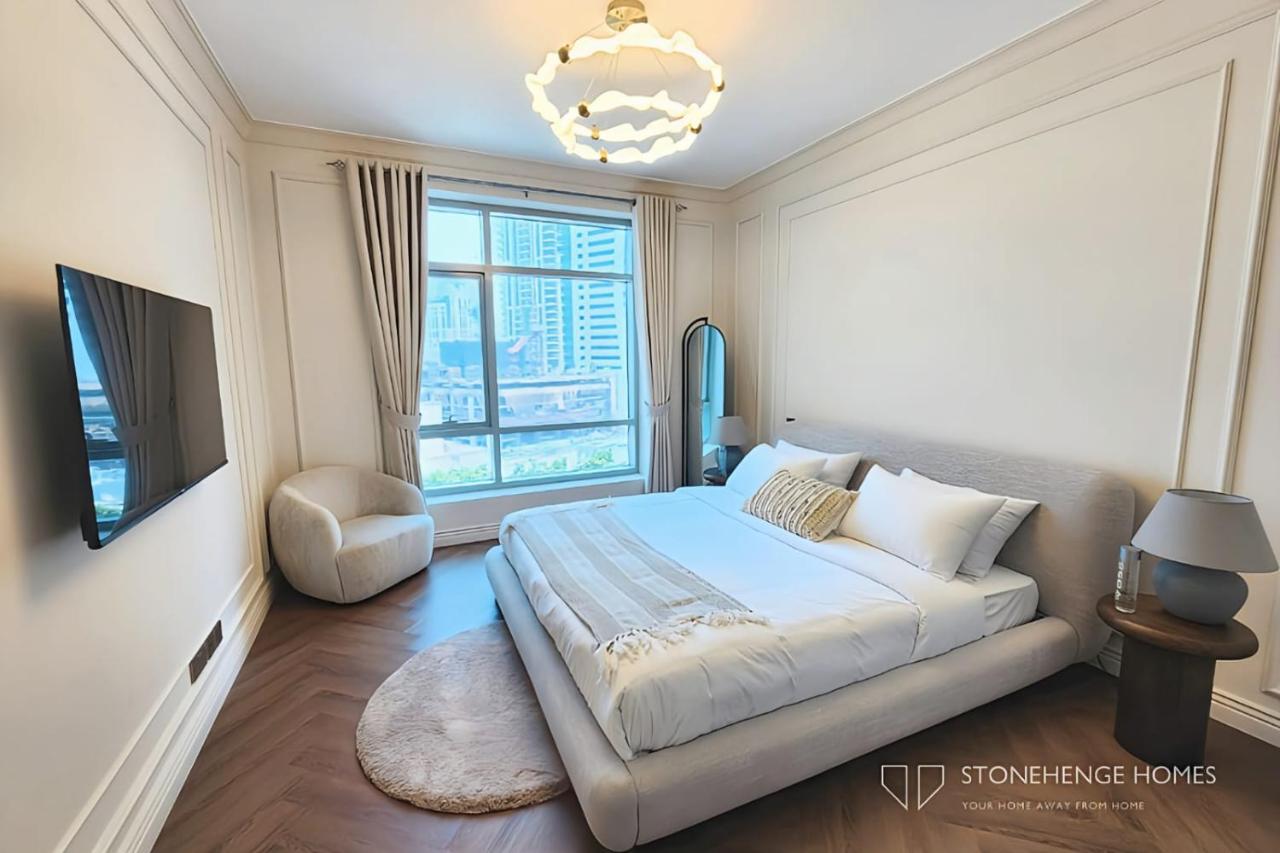 Chic 1 Bedroom Apartment in Dubai Marina, Marina View, Near JBR - 2