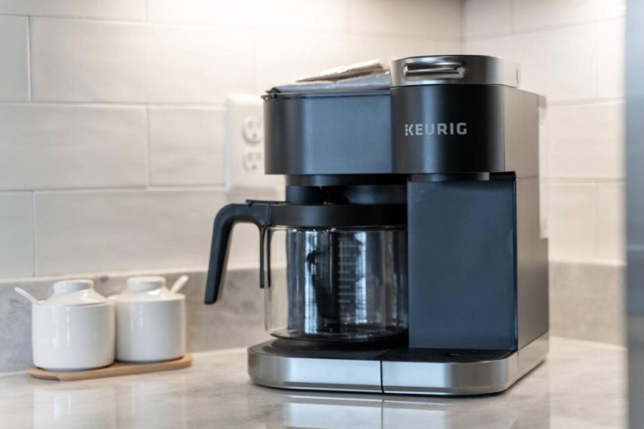 Stunning Nations Condo Minutes from Broadway - 2