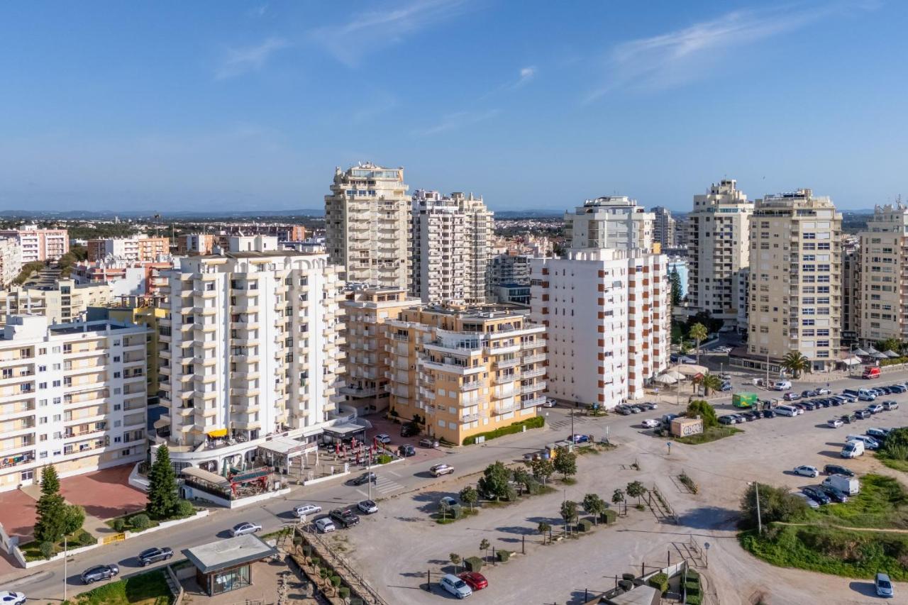 Ocean View 2 BDR Flat With Balcony by LovelyStay - 4