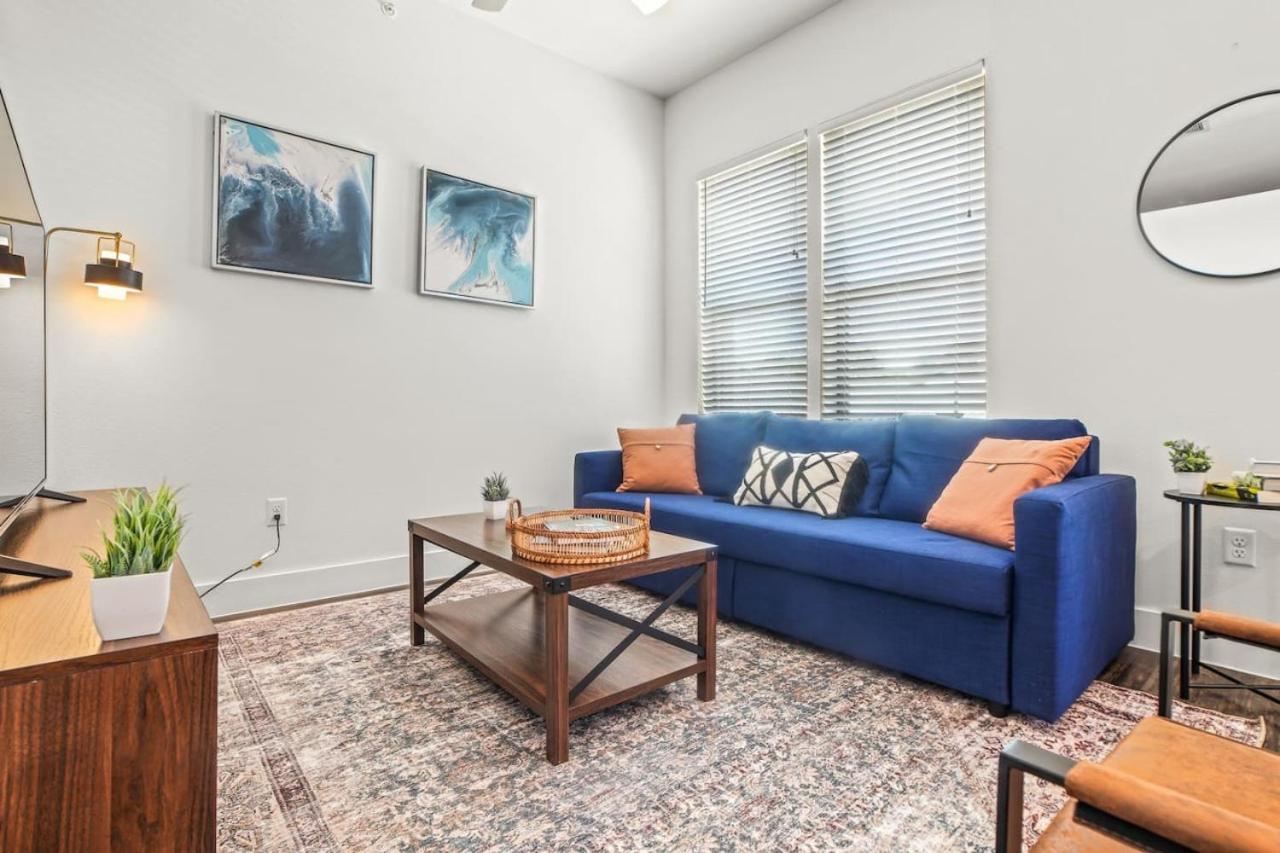 Urban Oasis 1B 1BR Apartment - 5