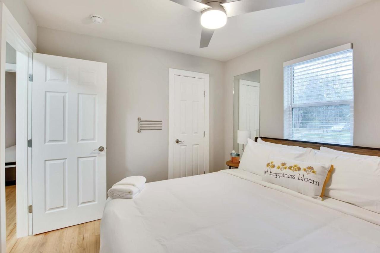 Central Austin 6 Bedroom Gem - 4
