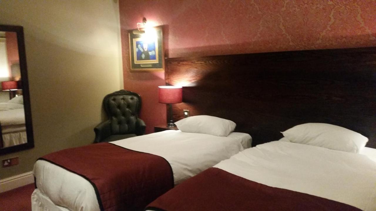 The Briar Rose Hotel - Laterooms