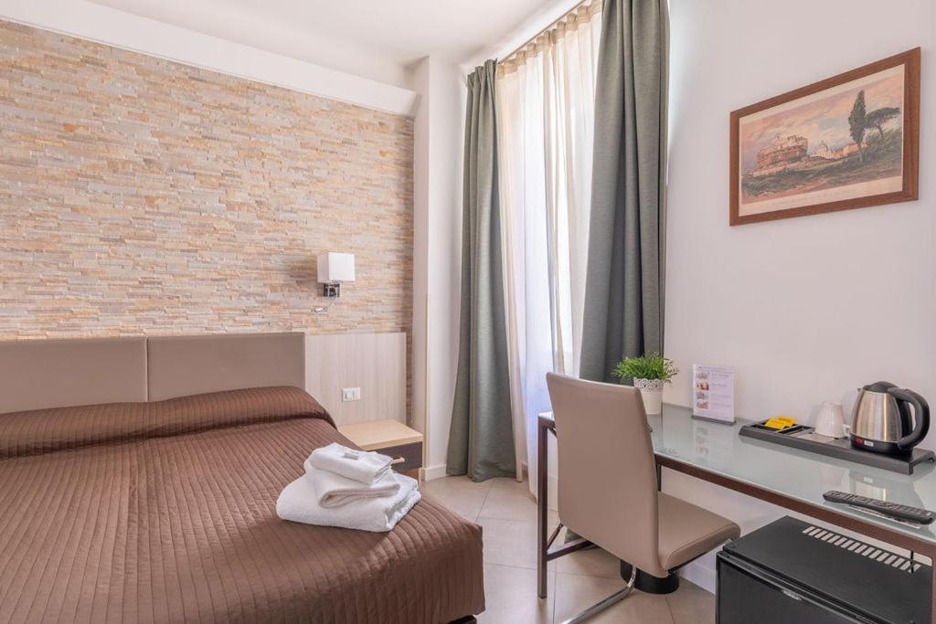 Castel Sant'Angelo Inn - 5