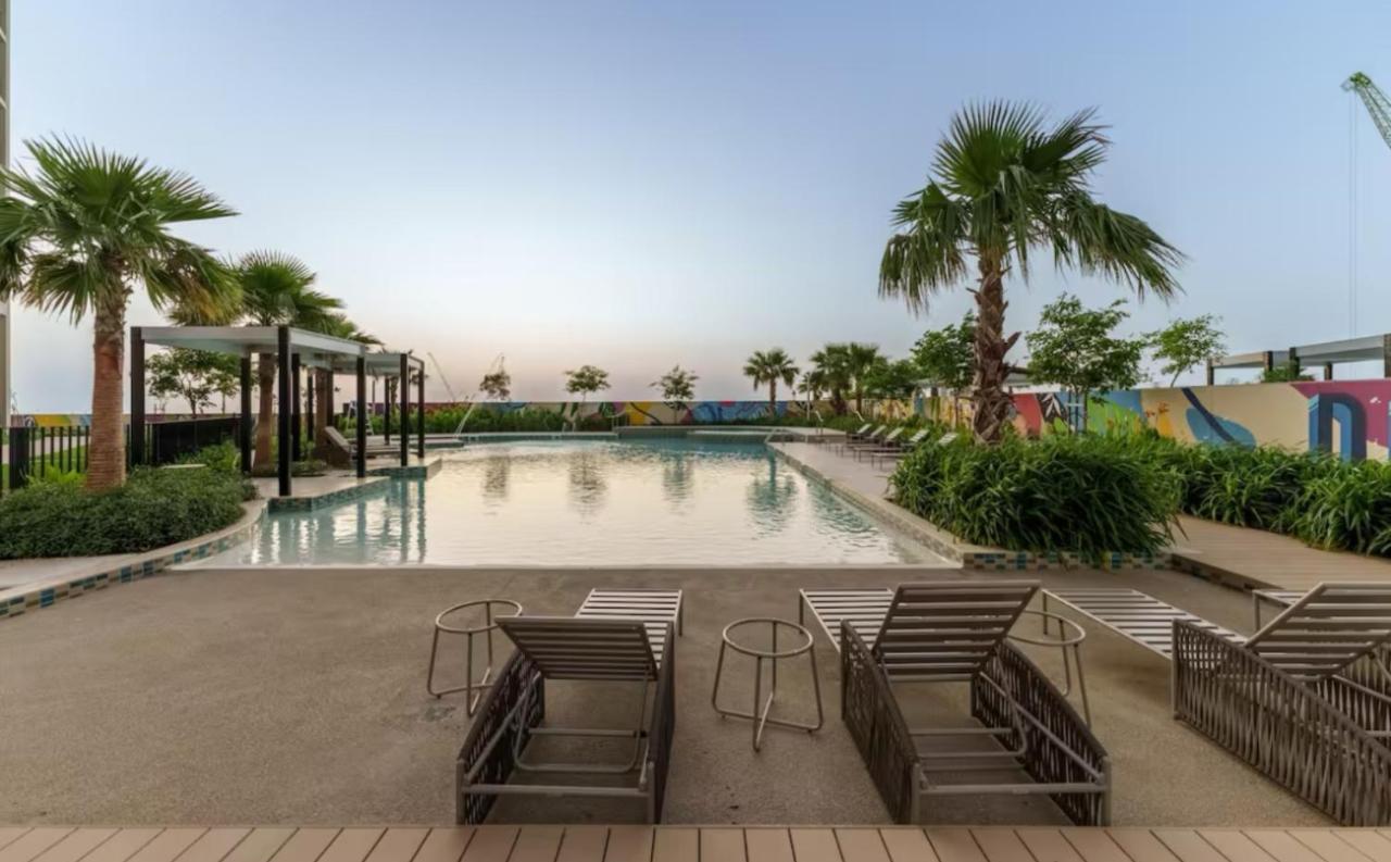 Aykon Luxury Sky Collection Suites with Sea View by HSHOME - 5