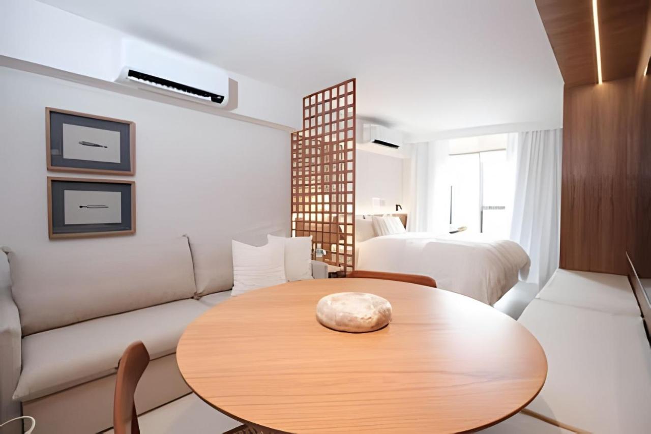 Chic loft in Leblon with balcony and Christ view