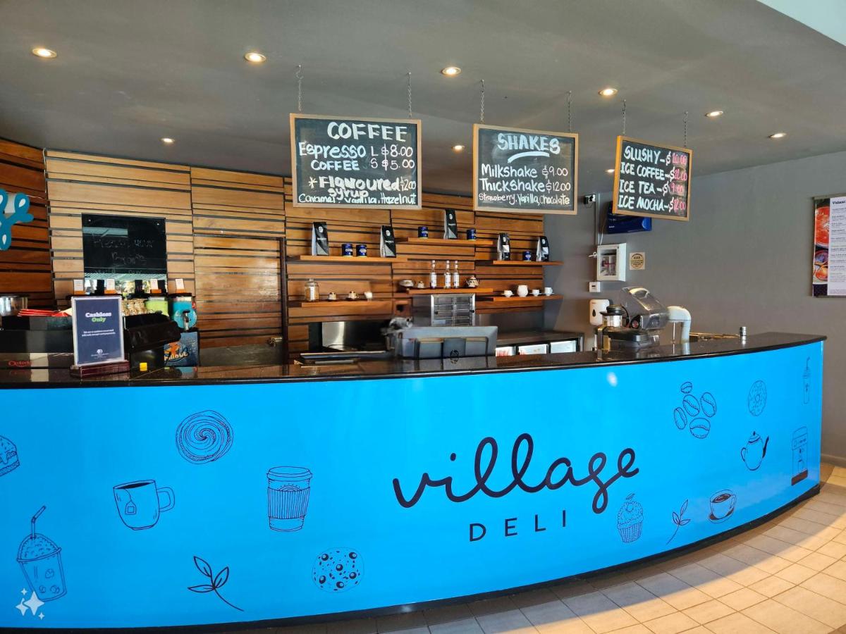 DoubleTree by Hilton Fiji - Sonaisali Island - 3