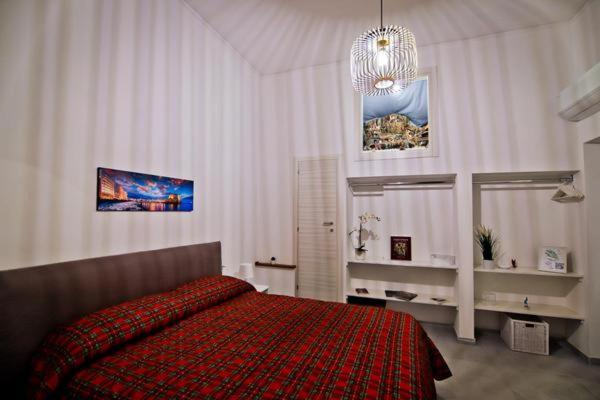 Dante & Serenella station - 2