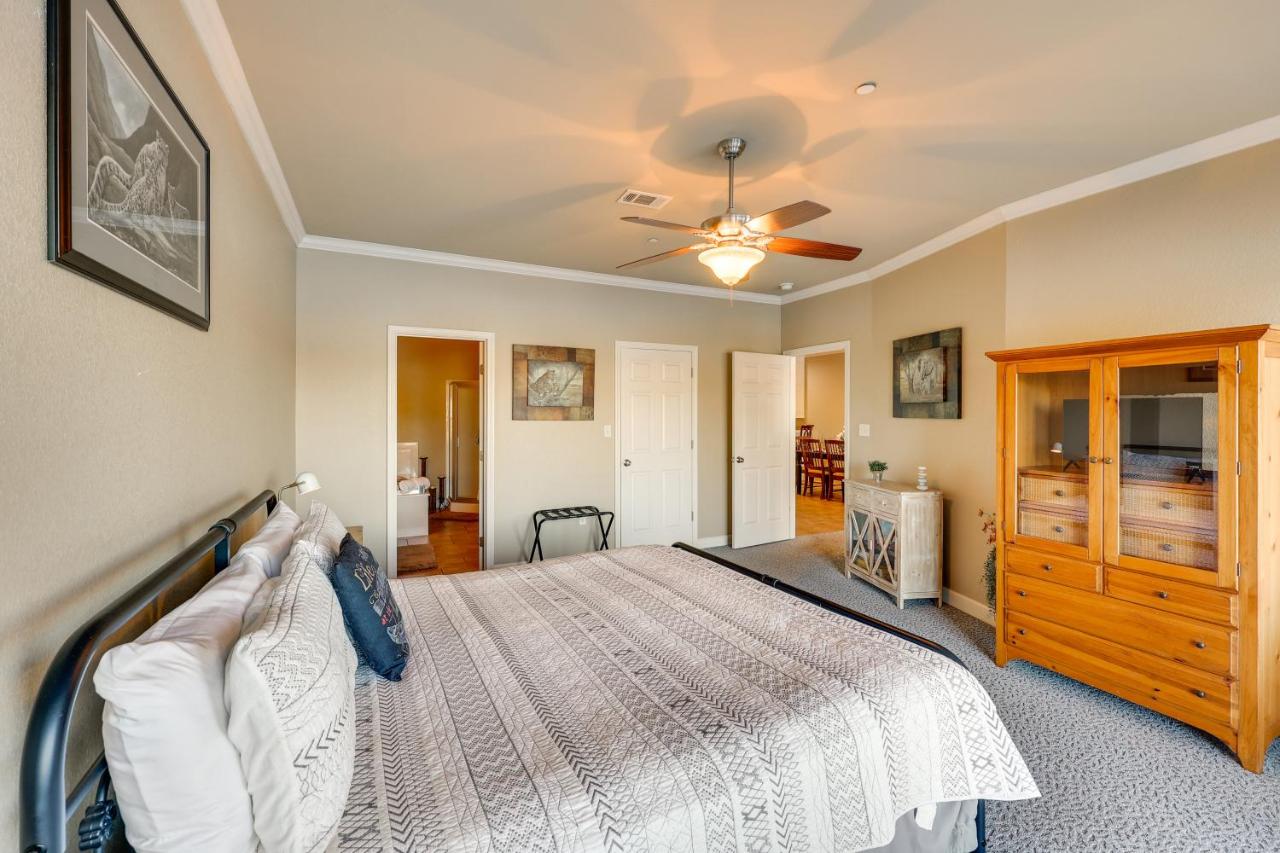 Lakefront Condo on Main Channel — photo 18
