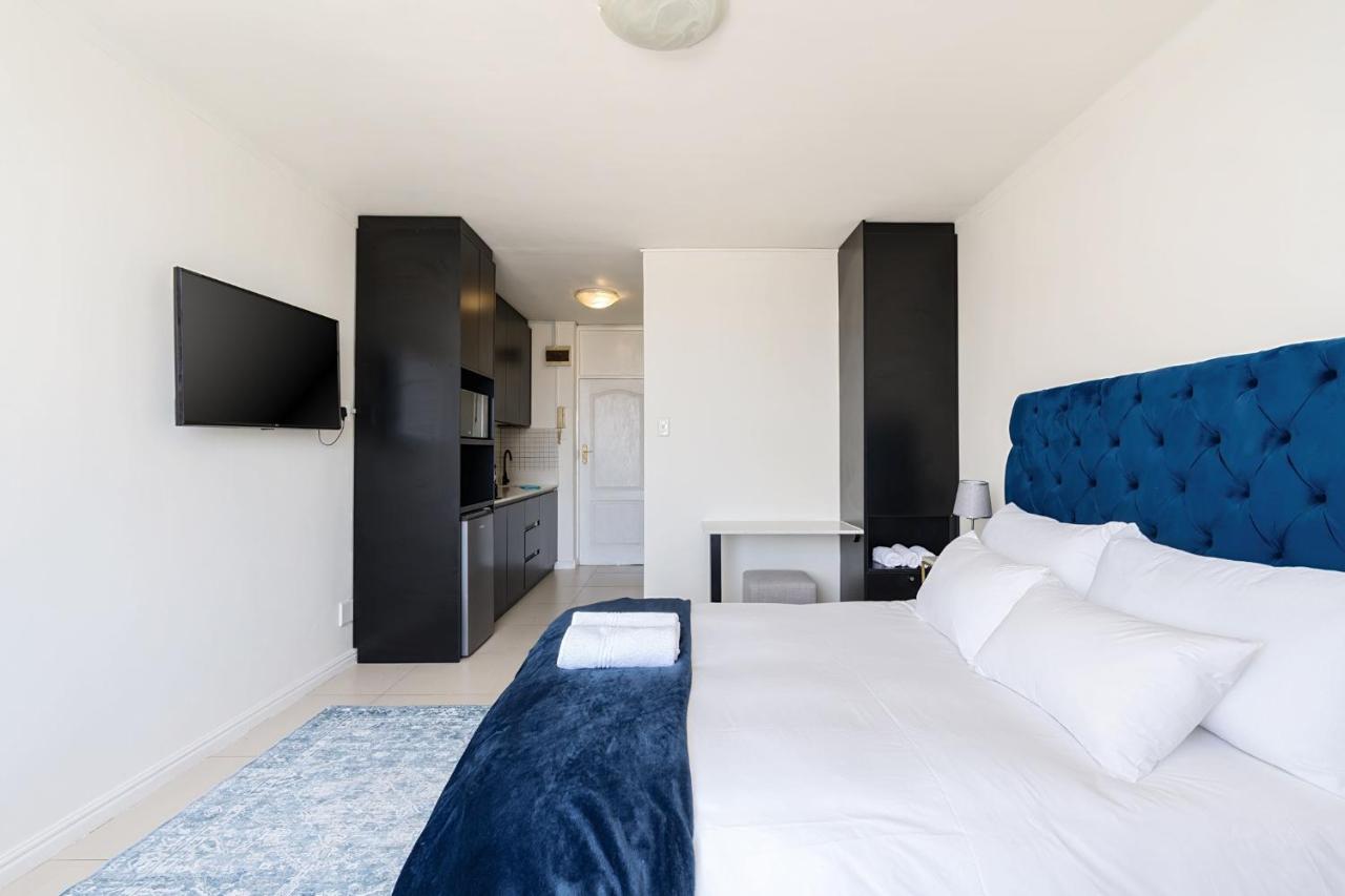 Cozy Studio On Kloof Street - 4
