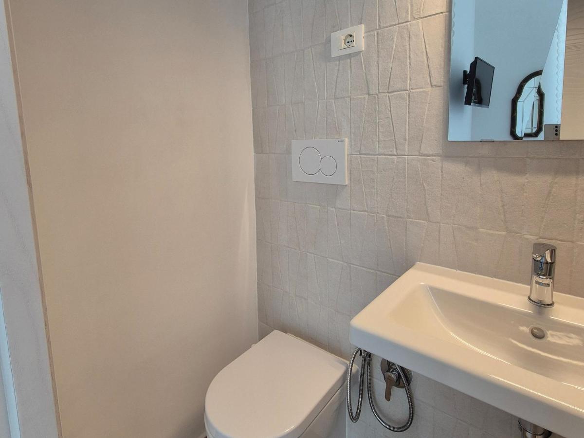 A casa di Alex Vatican - 3