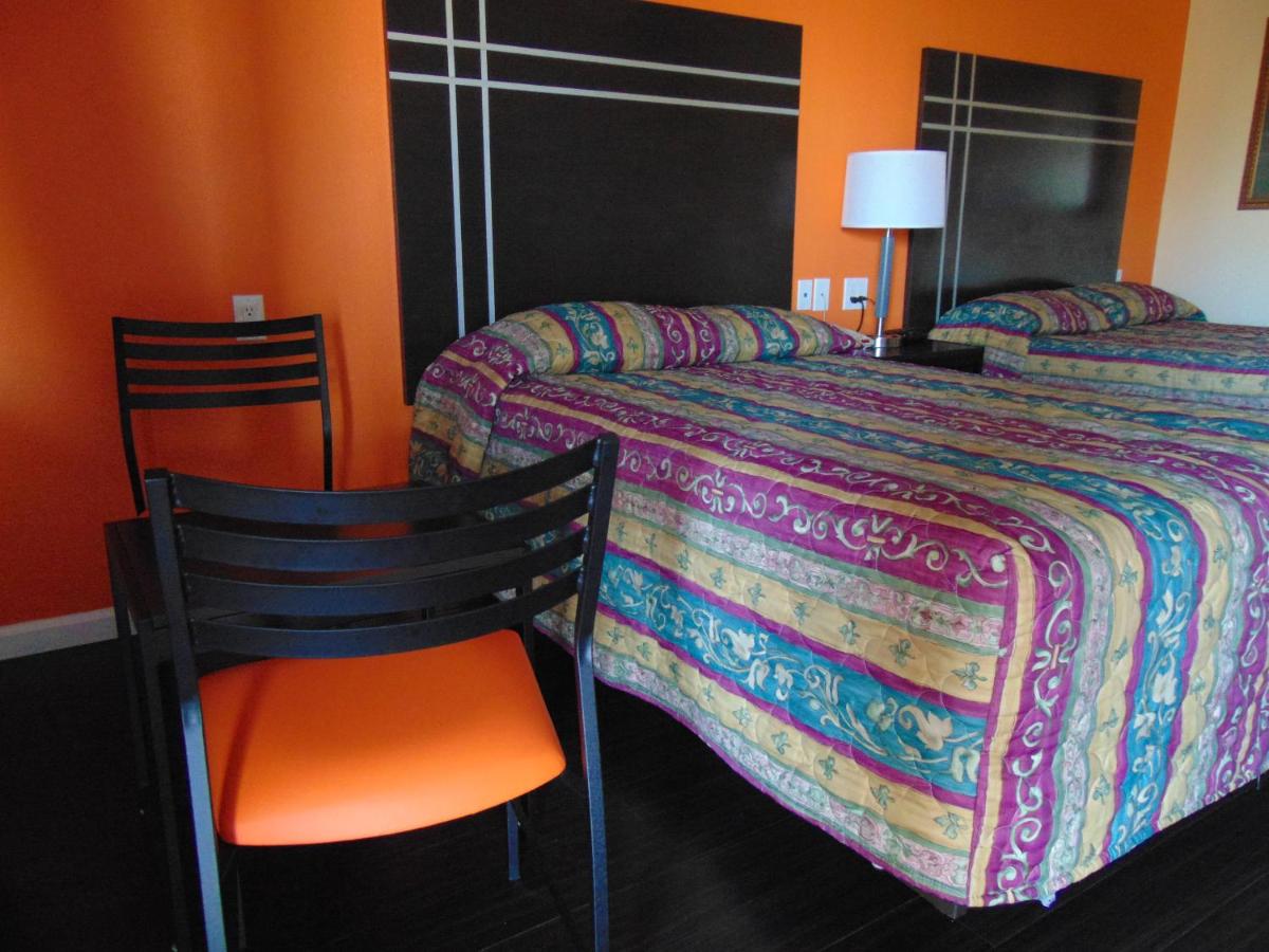 Heart of Austin Suites — photo 19