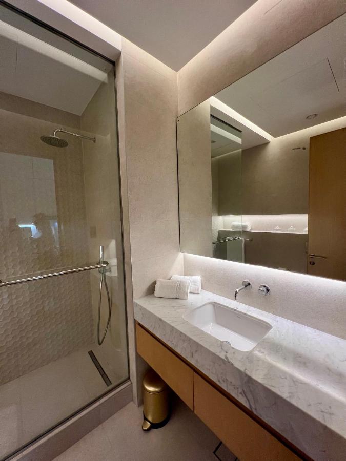 Palm Jumeirah, Studio, Fantastischer Meer-, Beach- und Skyline Blick, Strand - 3