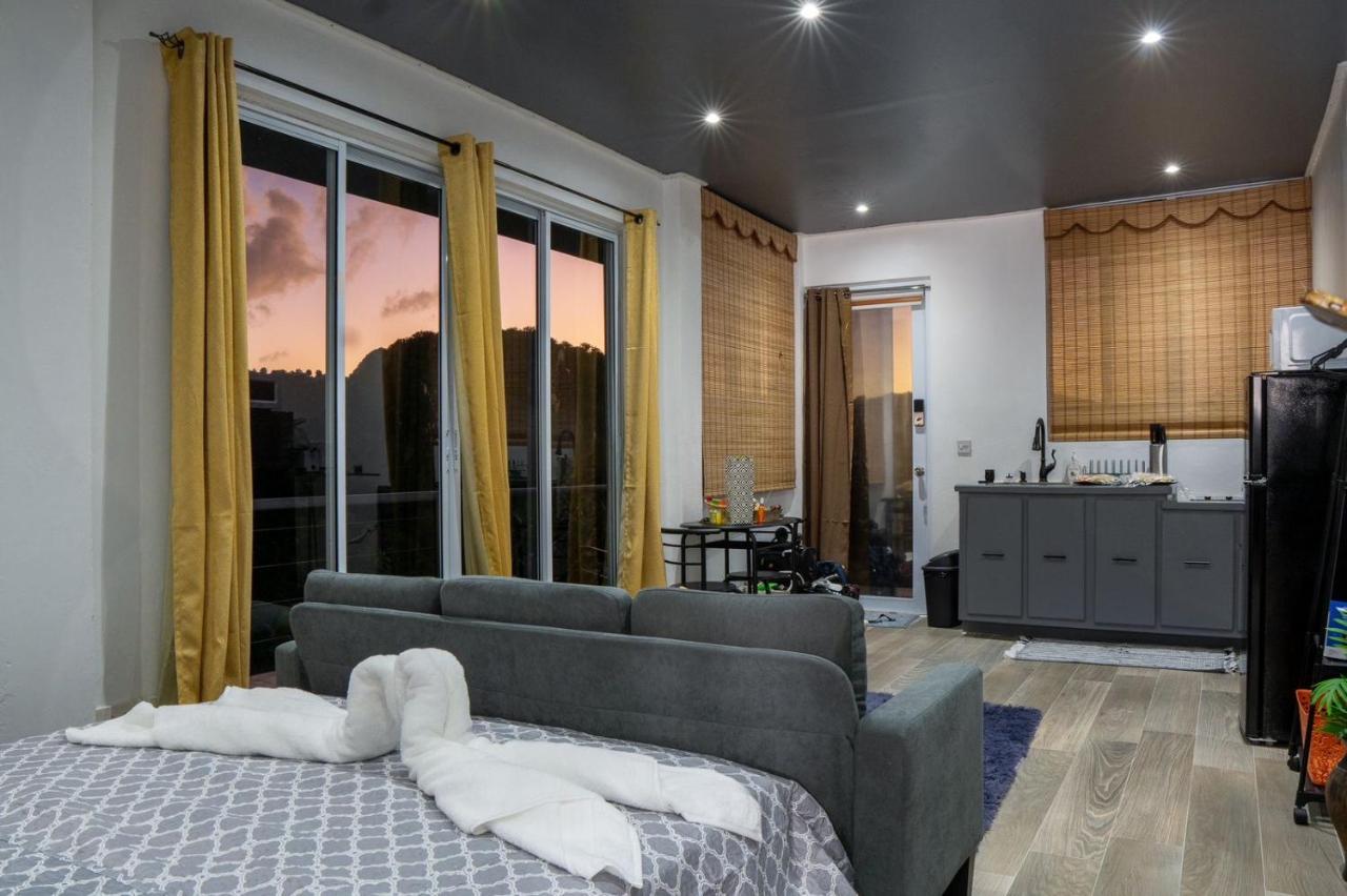 Tranquil Vistas of Marigot - 2