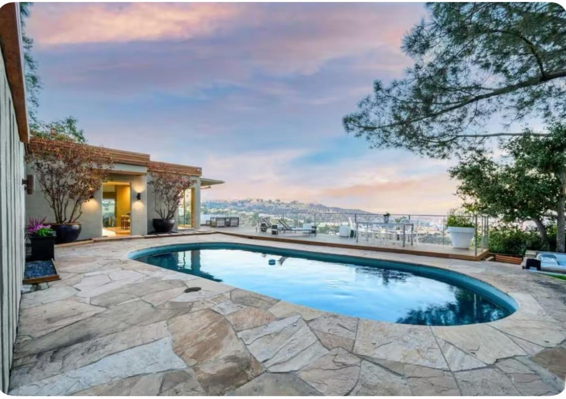Secluded Luxury Hollywood Hills Retreat