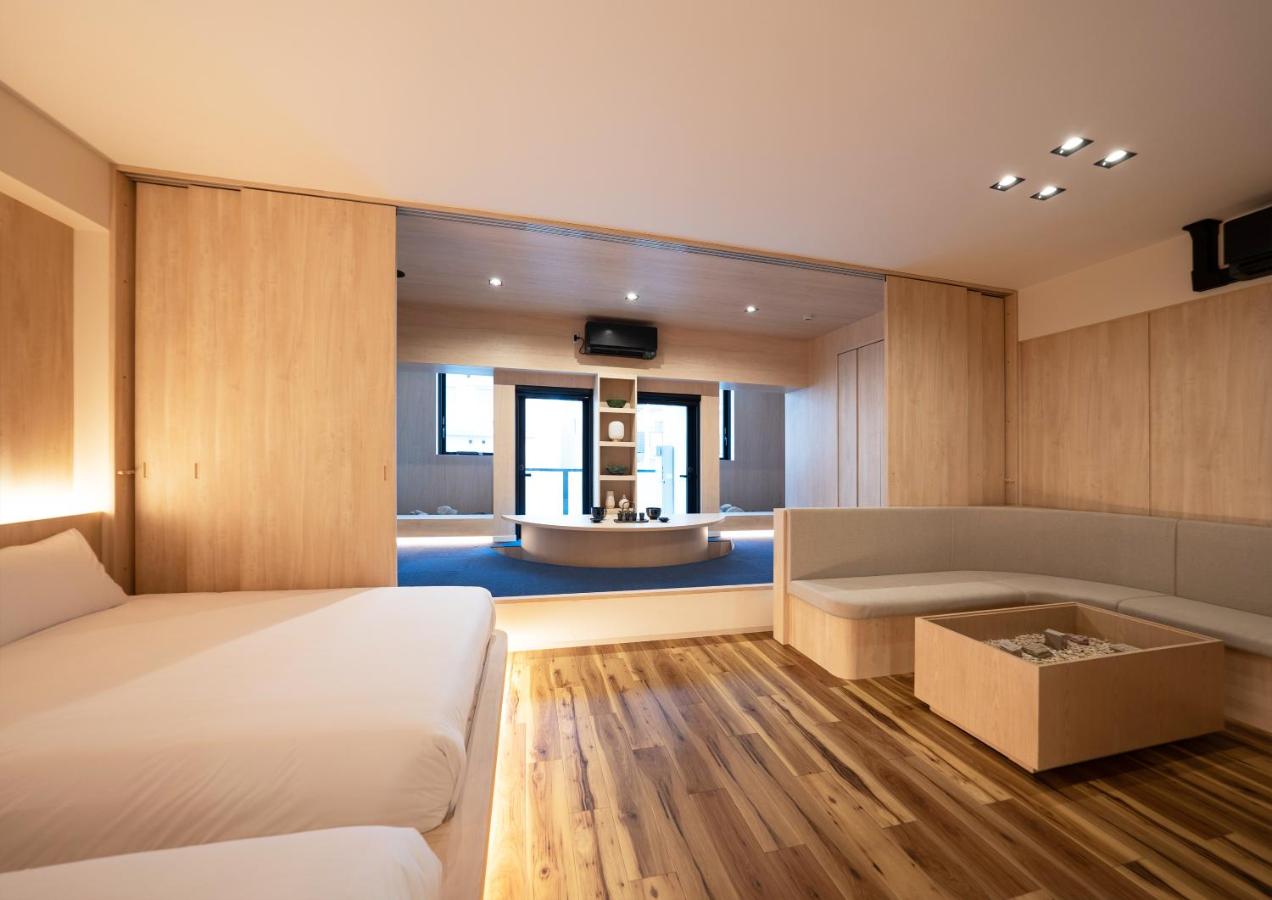 UH Suite Namba Station - 2