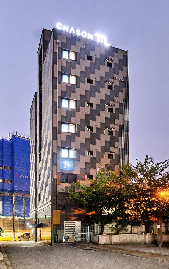 Chason M Dongdaemun - 3