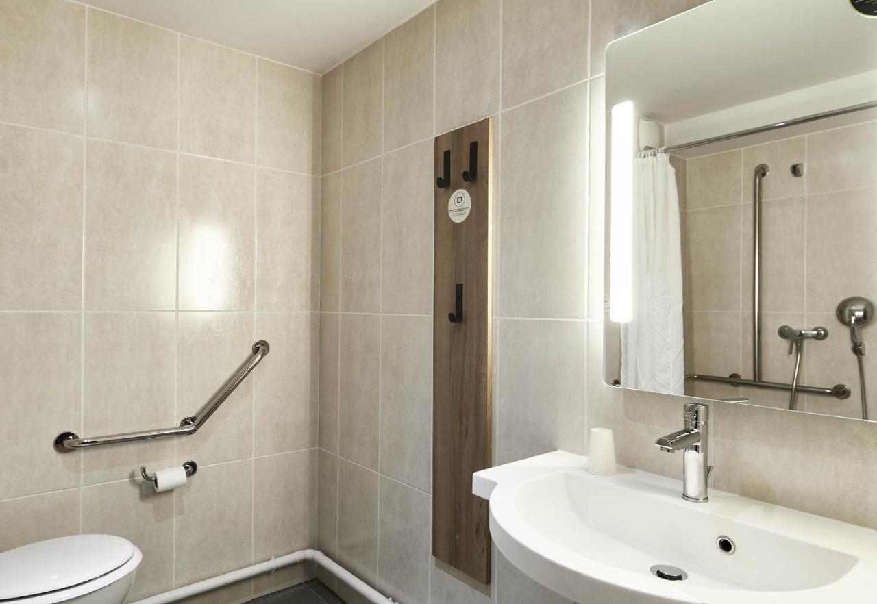 B&B HOTEL Saint-Denis Porte de Paris - 3