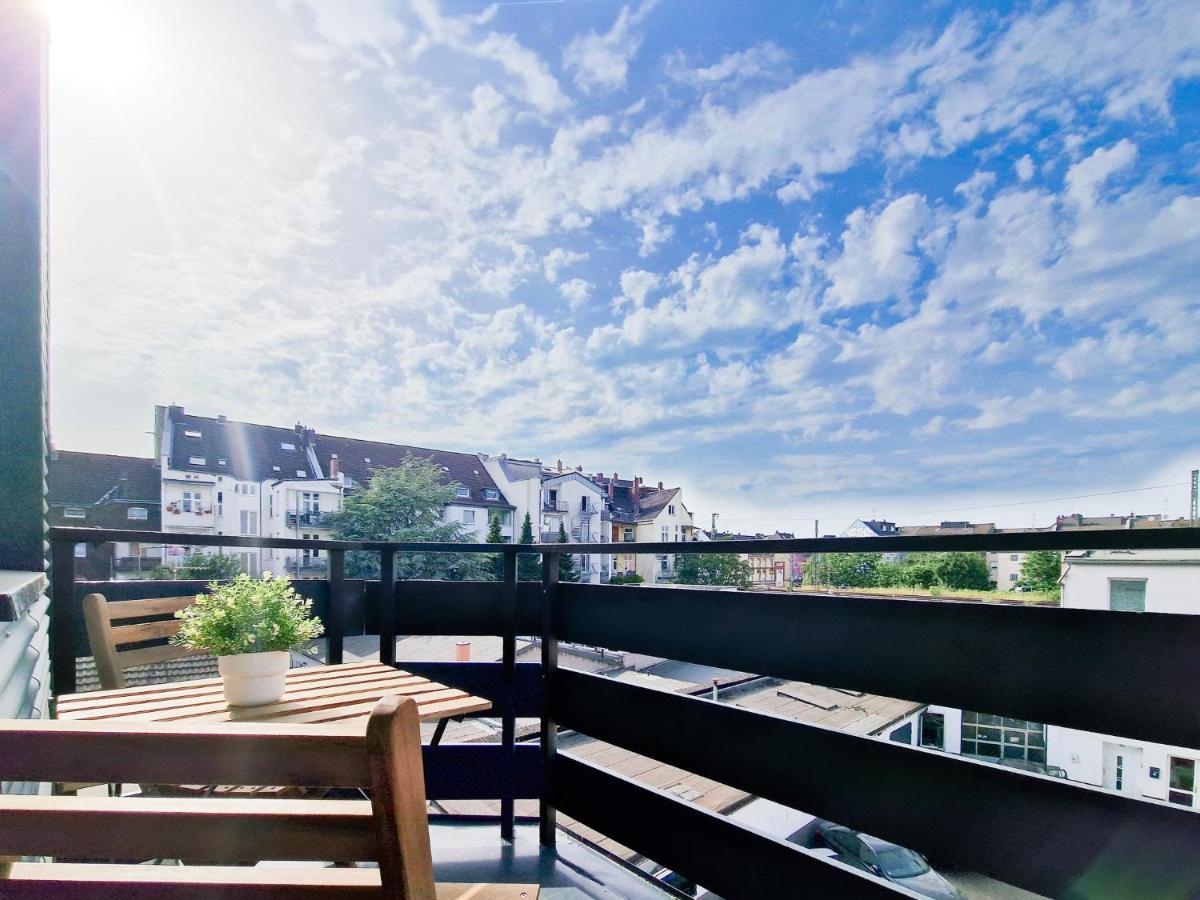Tolstov Apartments - 2 or 3 Room Apartments - 15 Min zur Messe DUS & 10 Min Old Town DUS