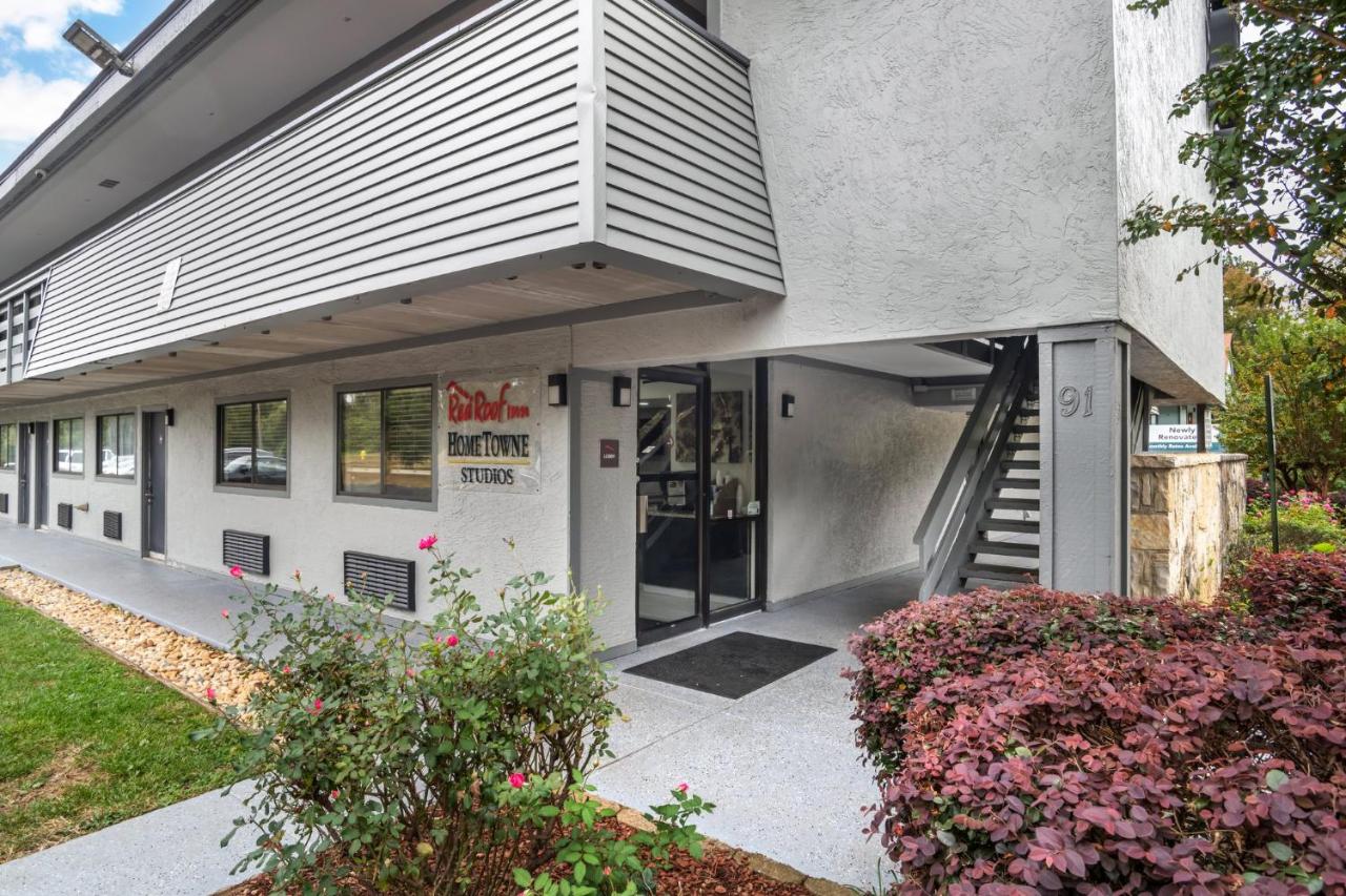 Image: HomeTowne Studios by Red Roof Greenville