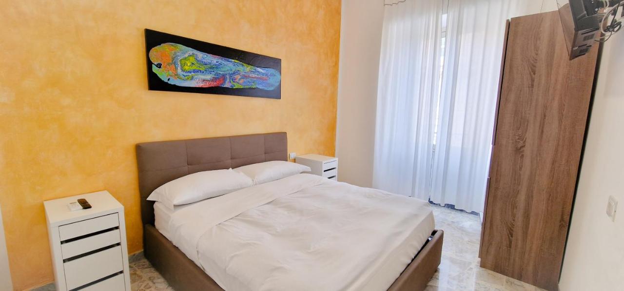 Rome Aparts - Deluxe Apartment with 3 bedrooms at St Peter square