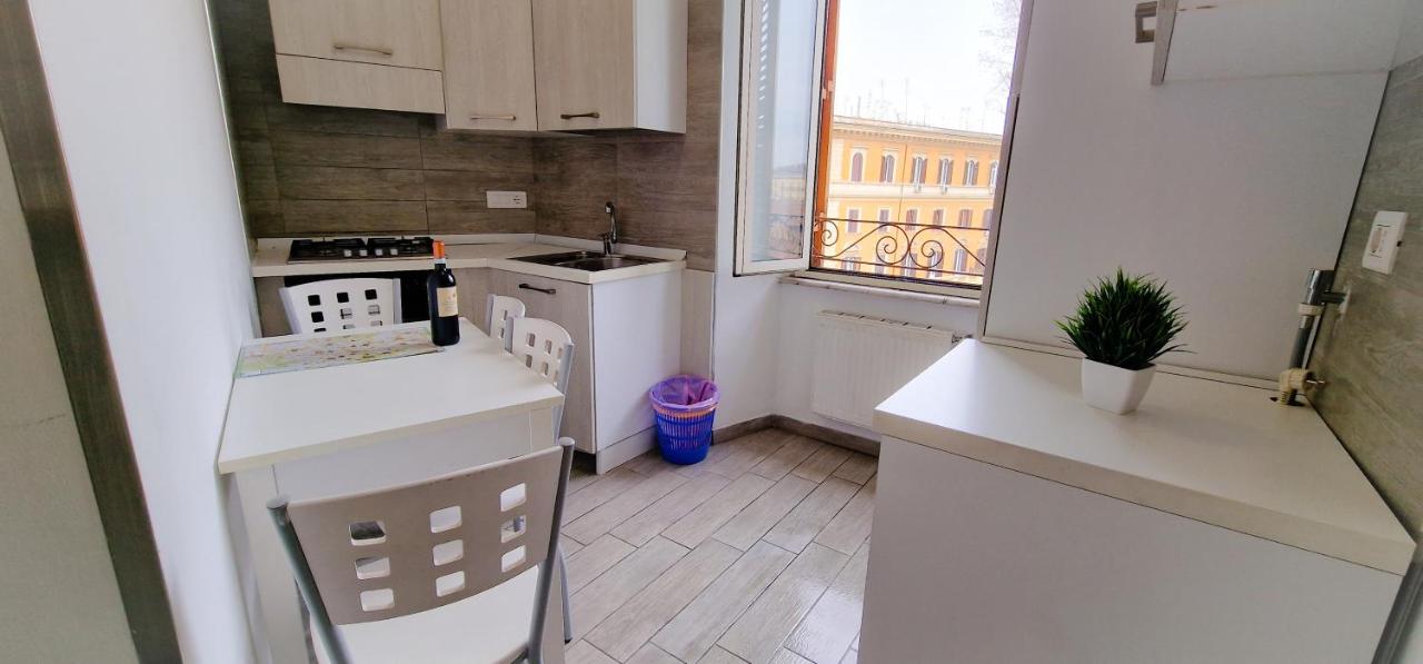 Rome Aparts - Deluxe Apartment with 3 bedrooms at St Peter square - 4