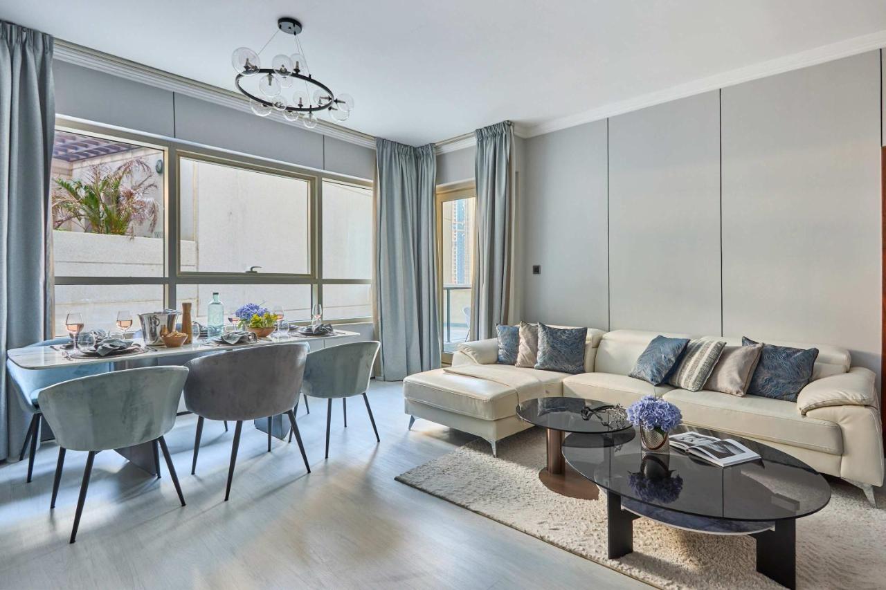 Frank Porter - Marina Quays East Tower - 5