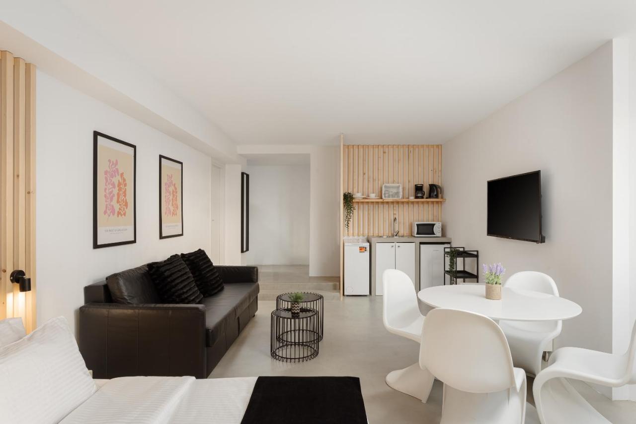 Syntagma Serenity Suites - 2