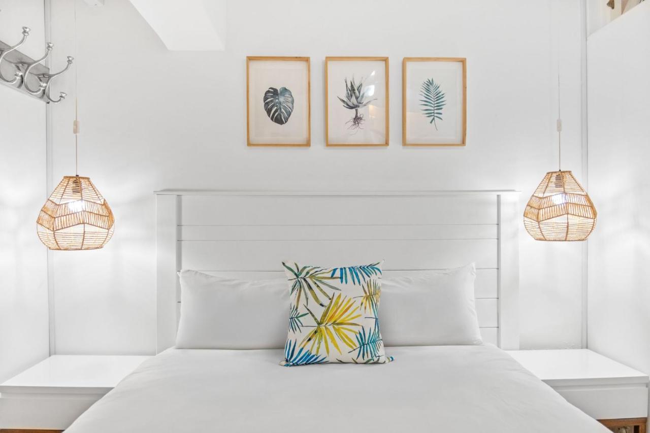 Clifton Studio 104 - 2