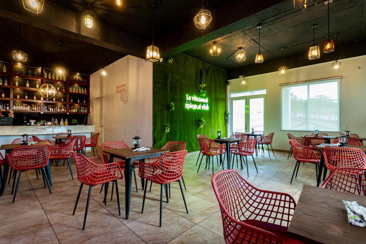 Hotel Vista Azul - 4