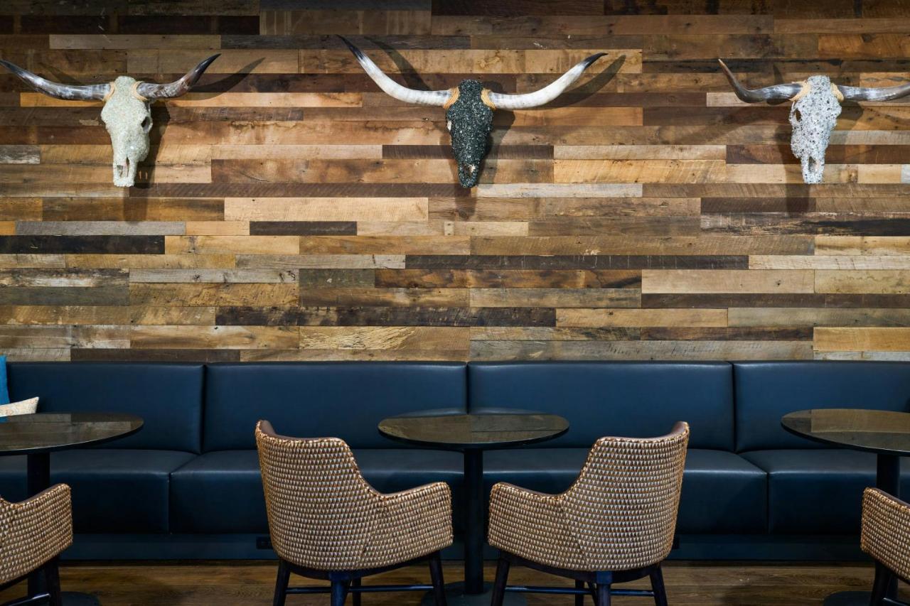 Renaissance Austin Arboretum Domain Hotel — photo 11