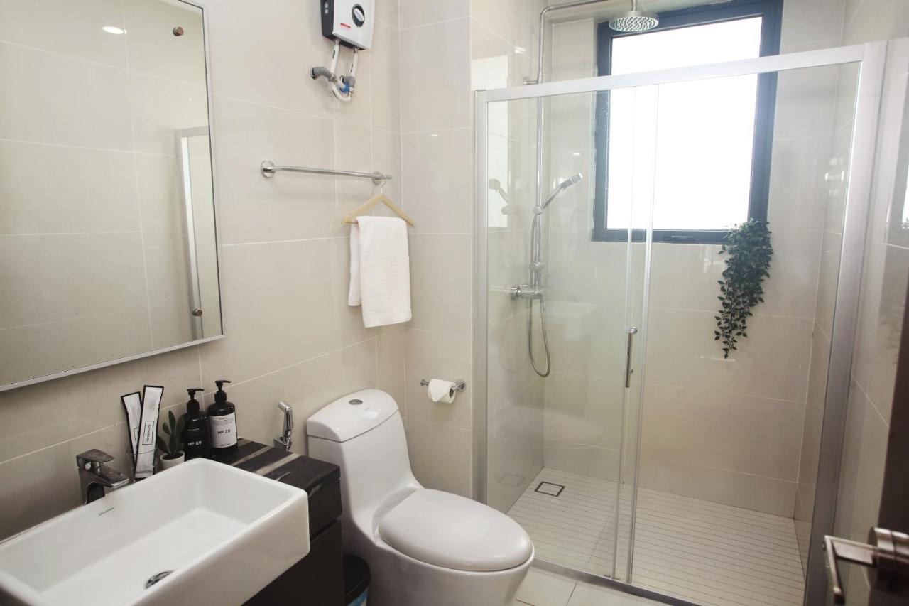 Danga Bay 3BR - Secret Lounge - Netflix - Dryer - 2