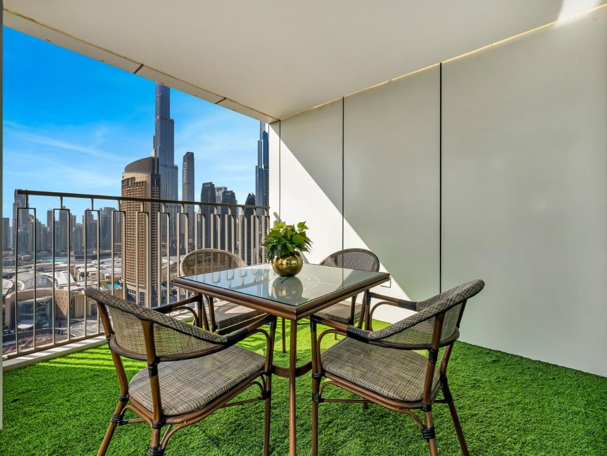 Kensington 3BR plus Maid Burj View & Dubai Mall Linked