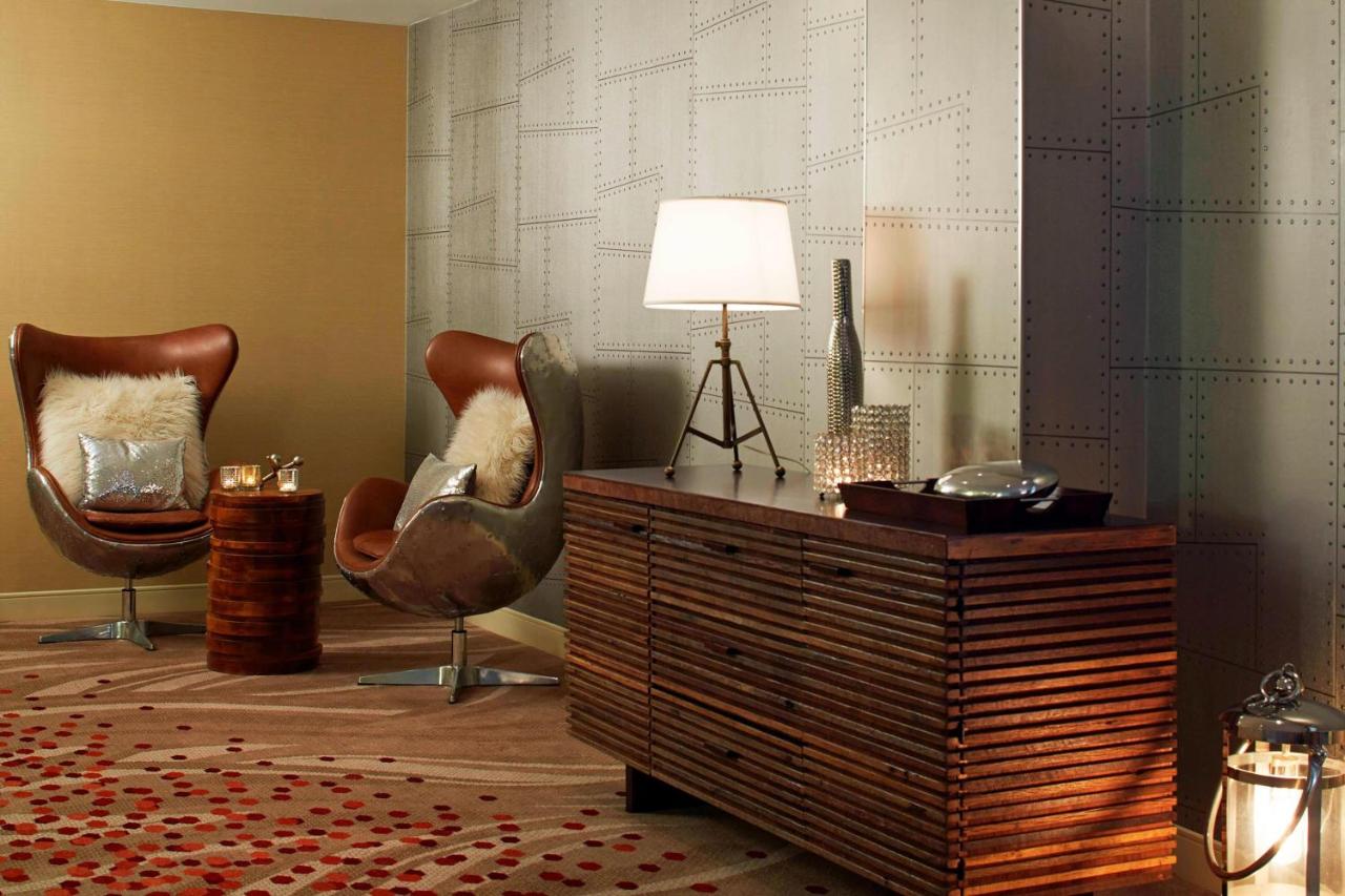 Renaissance St. Louis Airport Hotel — photo 20