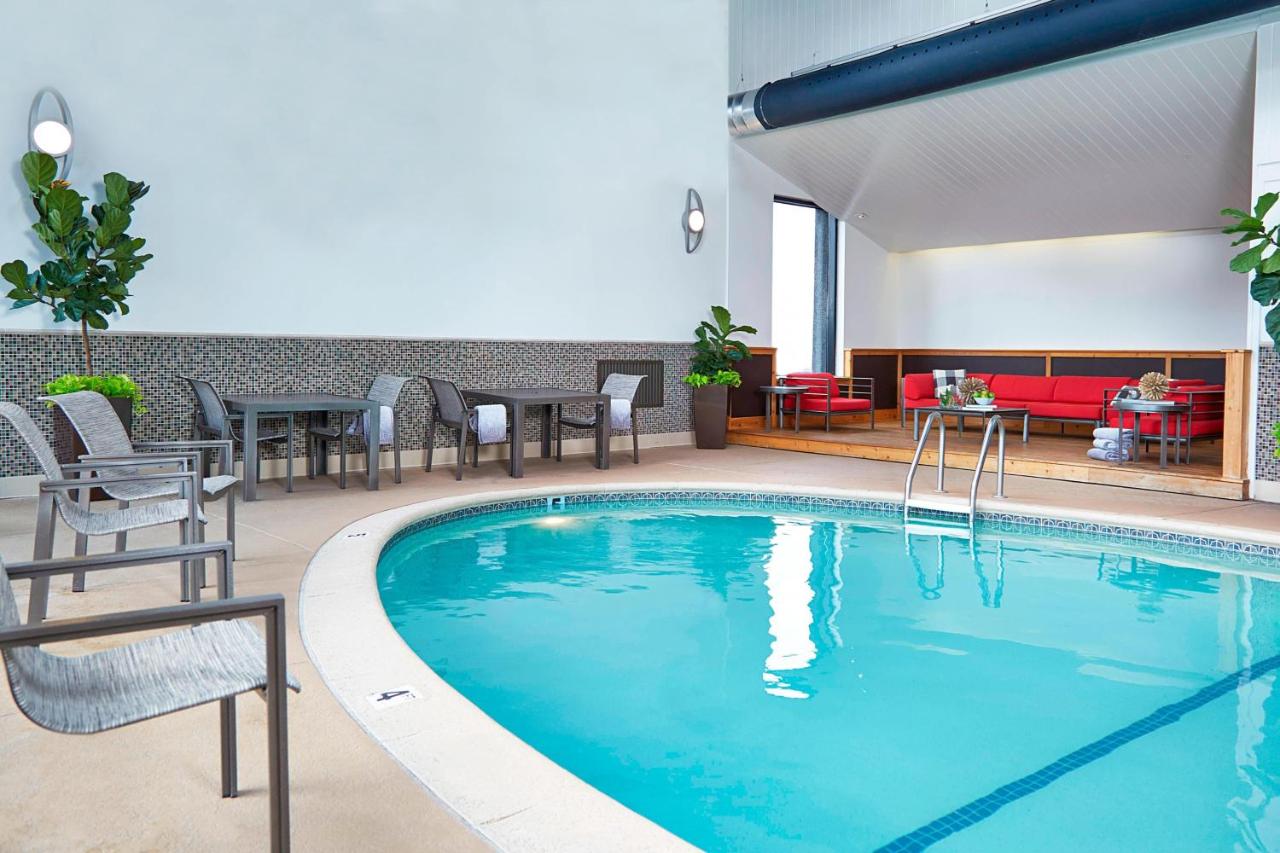 Renaissance St. Louis Airport Hotel — photo 24