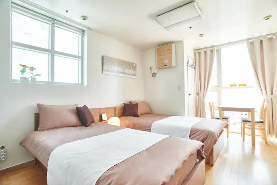 MH-Stay#1- Last Chance for 2026 - Book by this week! Secure any date through December at our lowest early-bird rates - 3