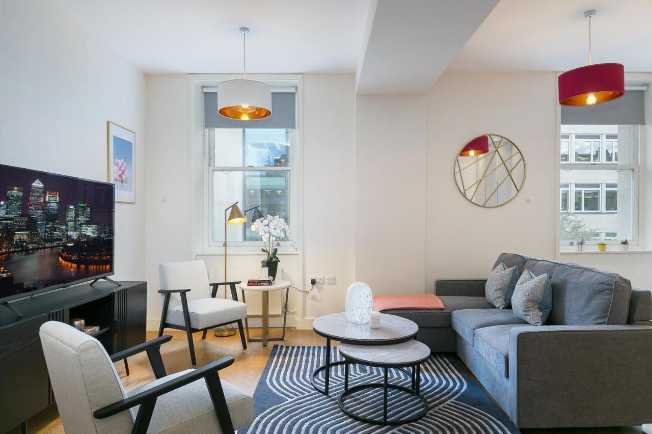 Urban Chic - Baker Street - 3