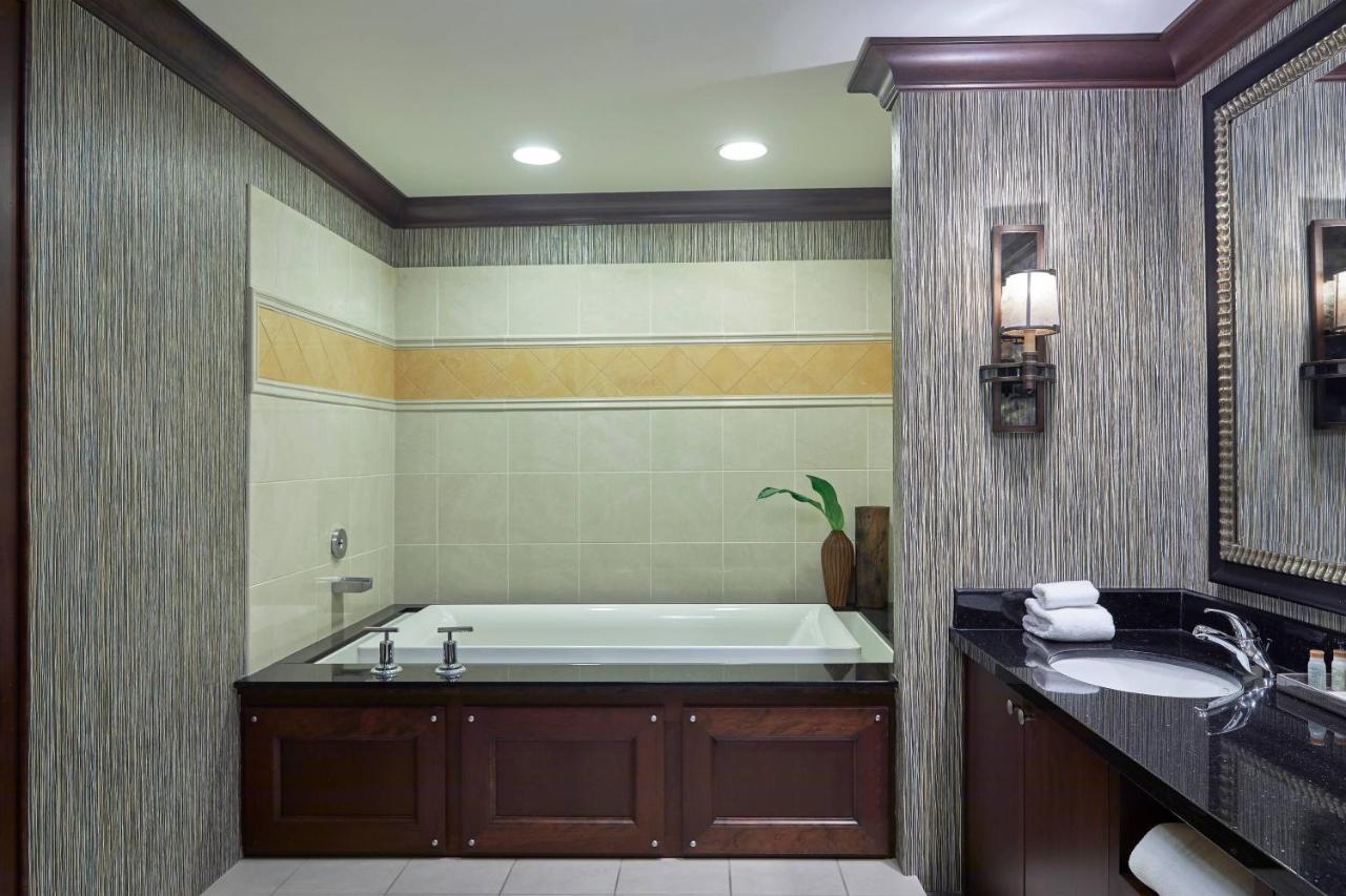 Renaissance Montgomery Hotel & Spa at the Convention Center — photo 22