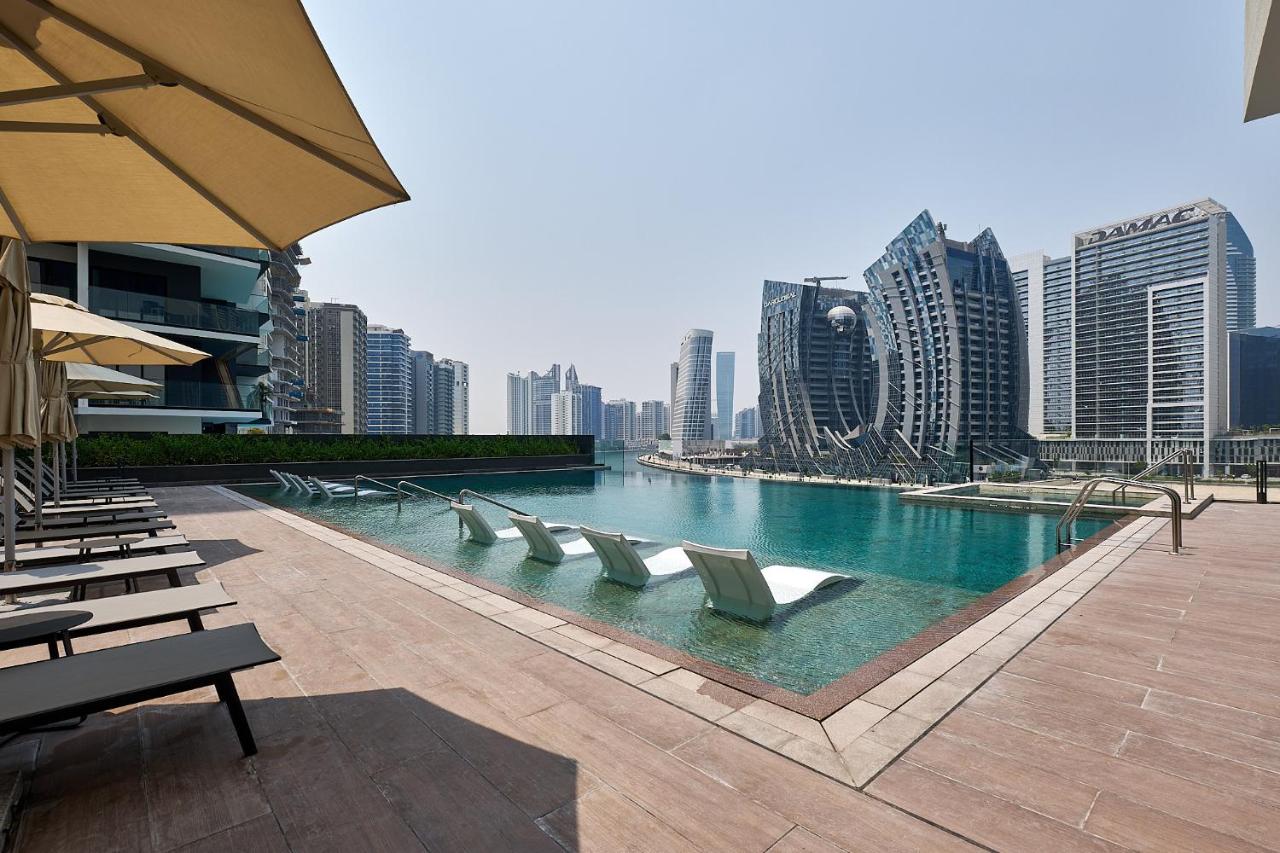 Studio Revved Up in 15 Northside with Pool and Gym - 4