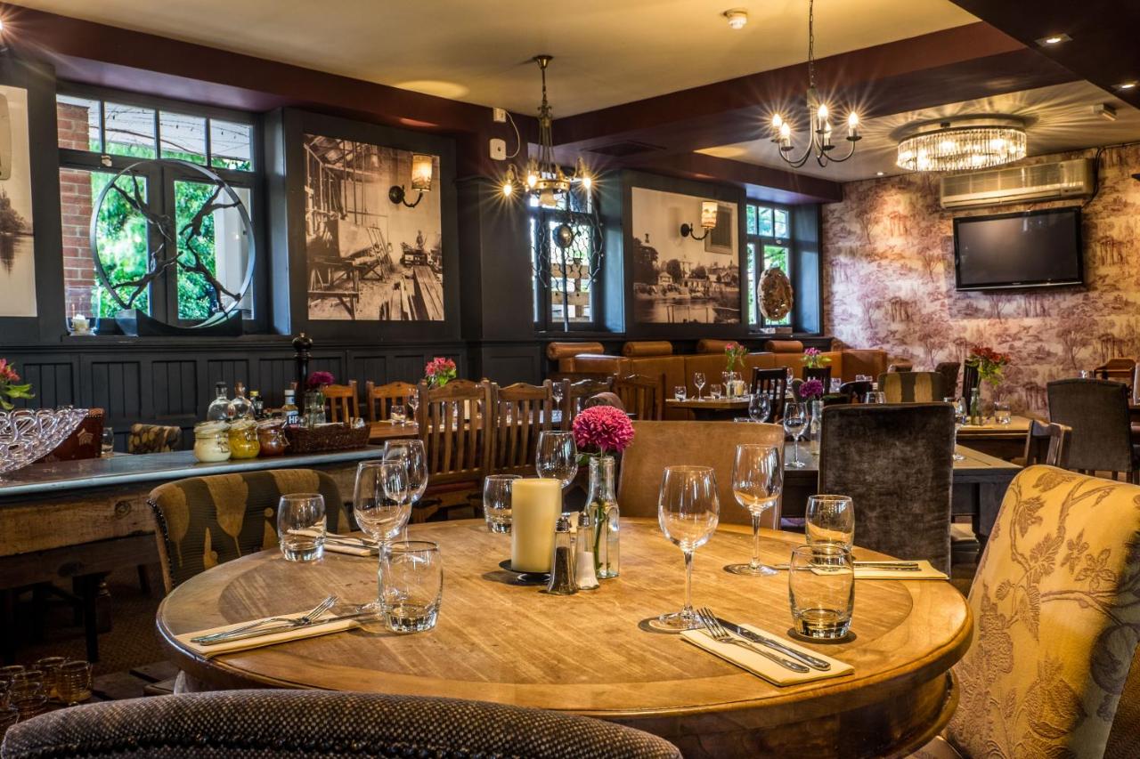 The Alexander Pope Hotel photo