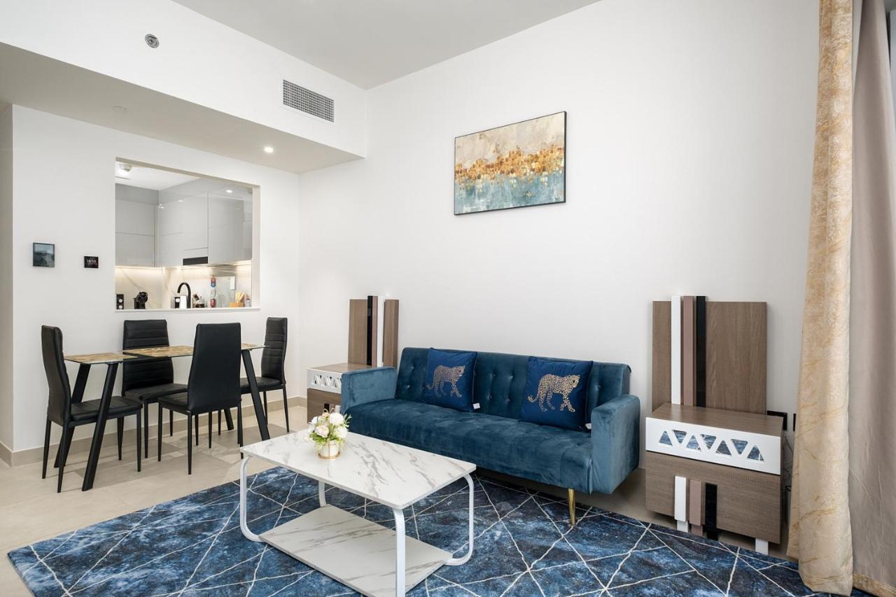 Elegant 1 Bed Apartment in Binghatti Creek - 5