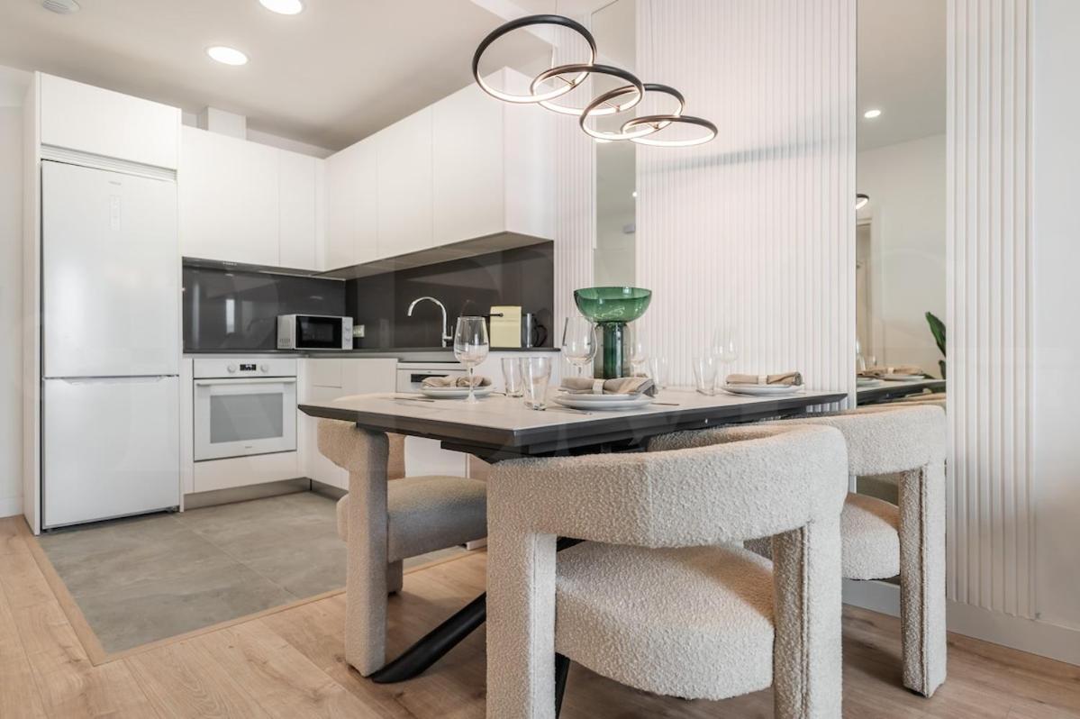 Panoramic skyrise on the 20th floor by REMS - 5