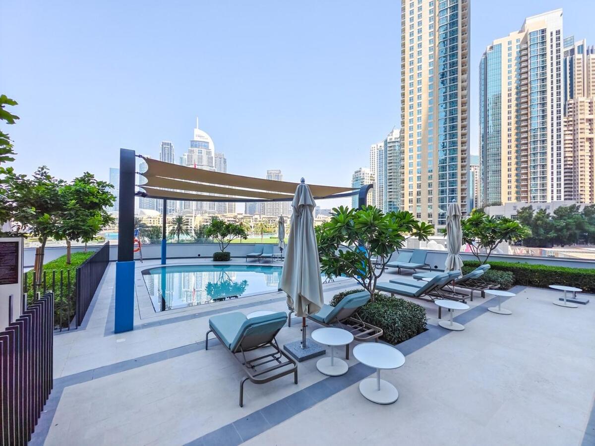 Luxurious 1BR Grande Signature Residence - 4