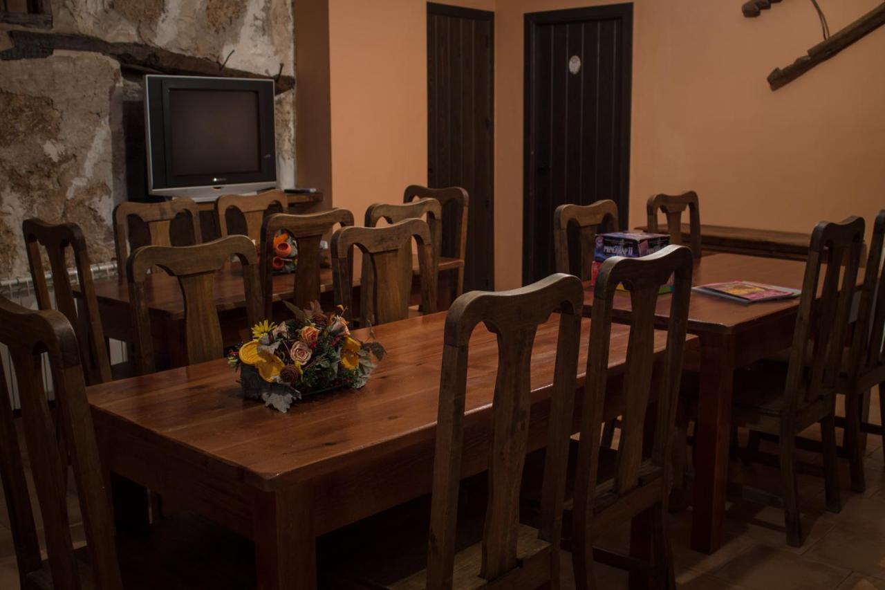 Apartamentos Casa La Cuca (España Alfambra) - Booking.com