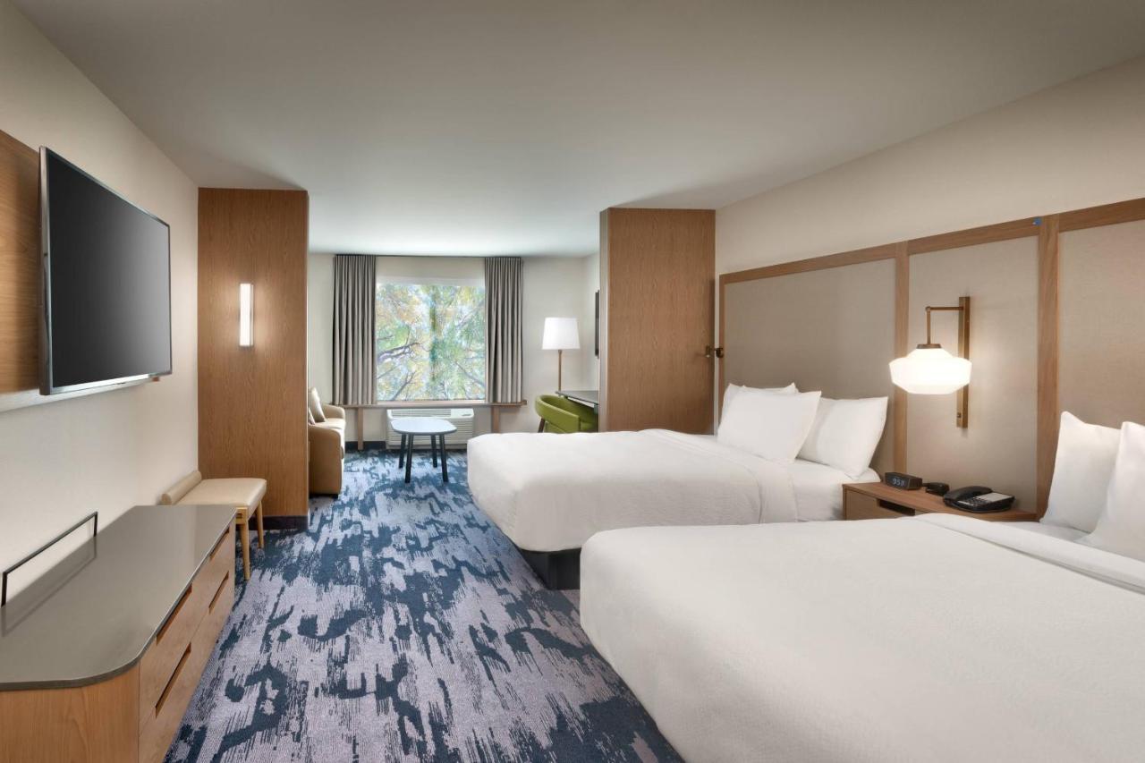 Yellowstone Park Inn & Suites — photo 13