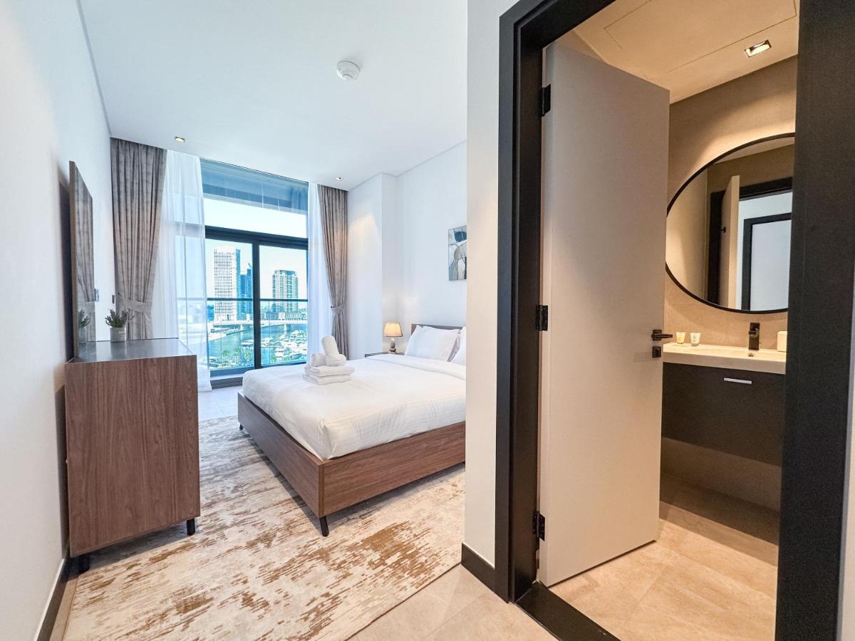 Luxury 1BR in 15 Northside Tower with Canal View 4AB03 - 2