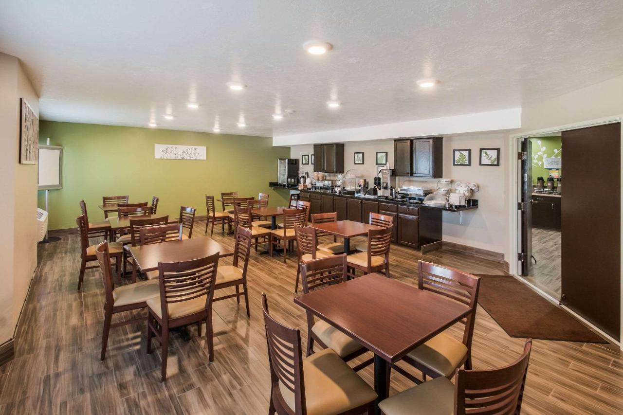 Sleepy Valley Inn — photo 18