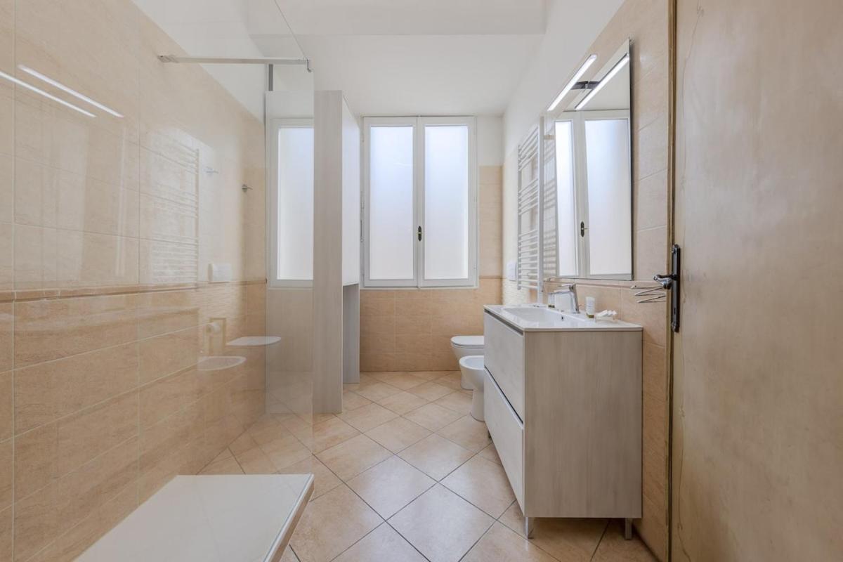 Luxury Calatrava - Apartment in Venetian Palazzo by Sarlux - 3