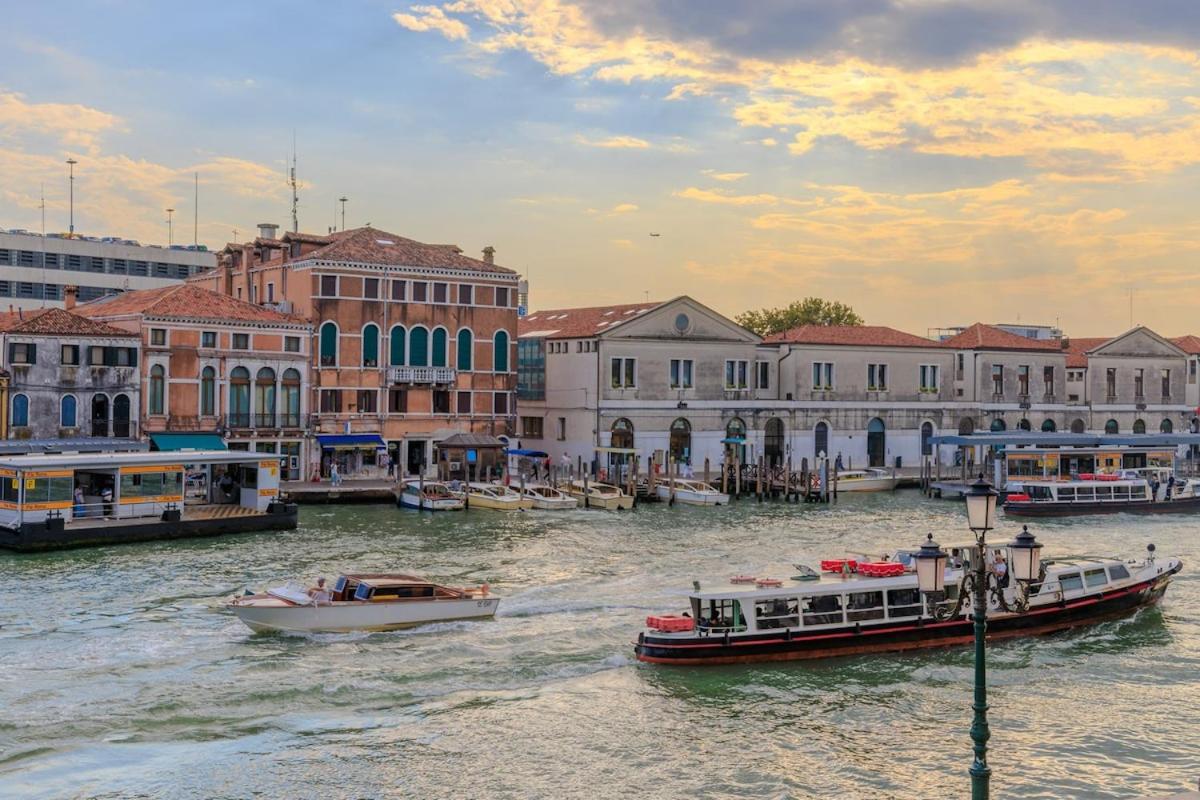 Luxury Calatrava - Apartment in Venetian Palazzo by Sarlux - 5