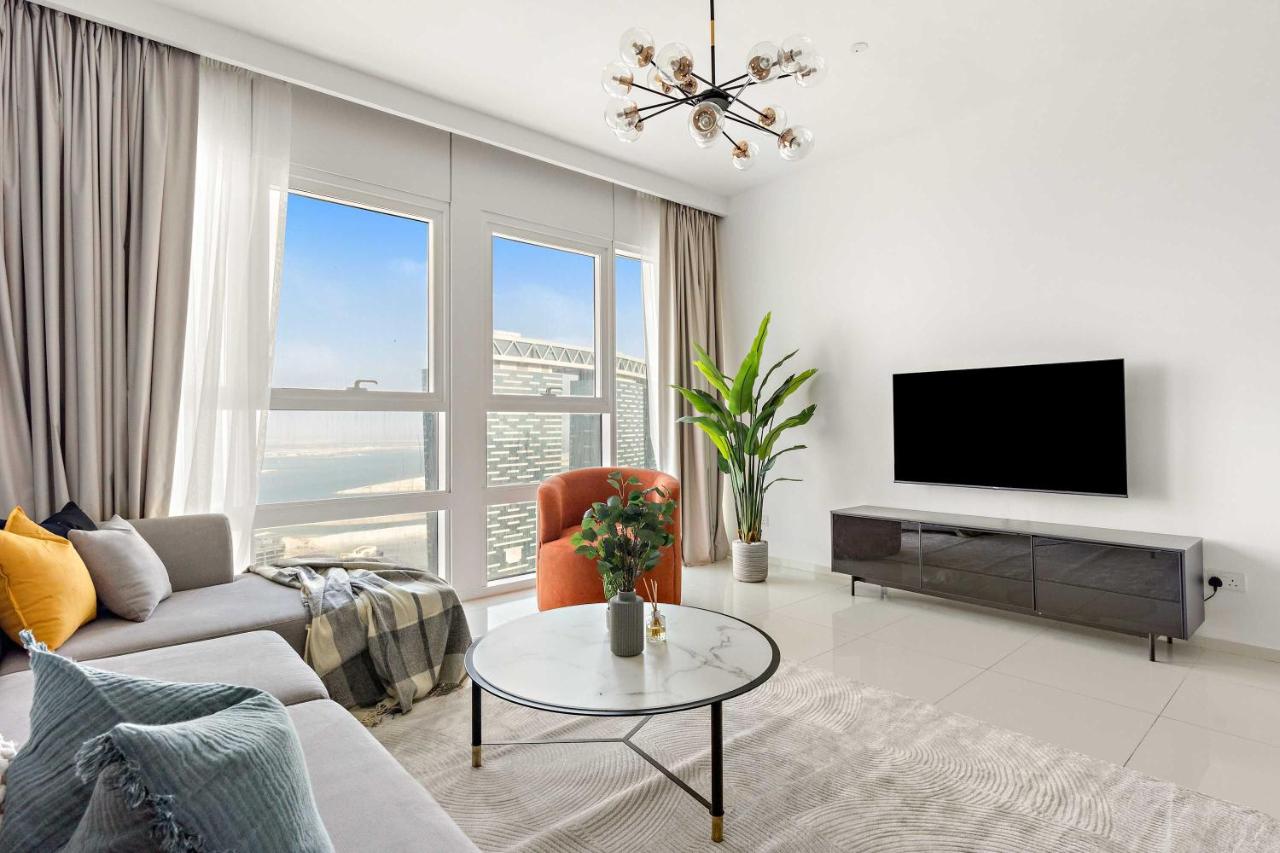 Silkhaus Vacation Homes Chic 2BR in Horizon Tower near Beach - 4