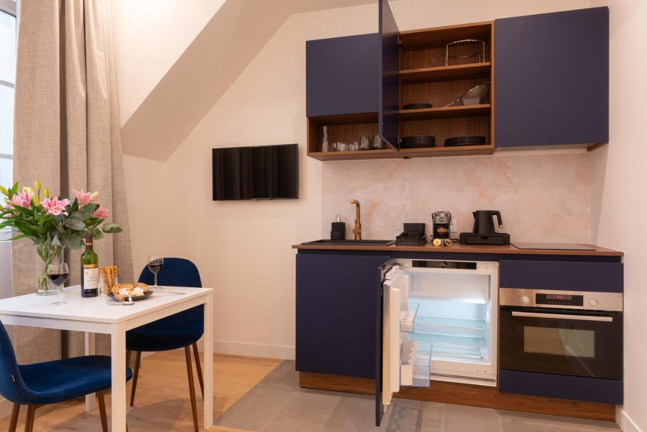 Faubourg Station - 4